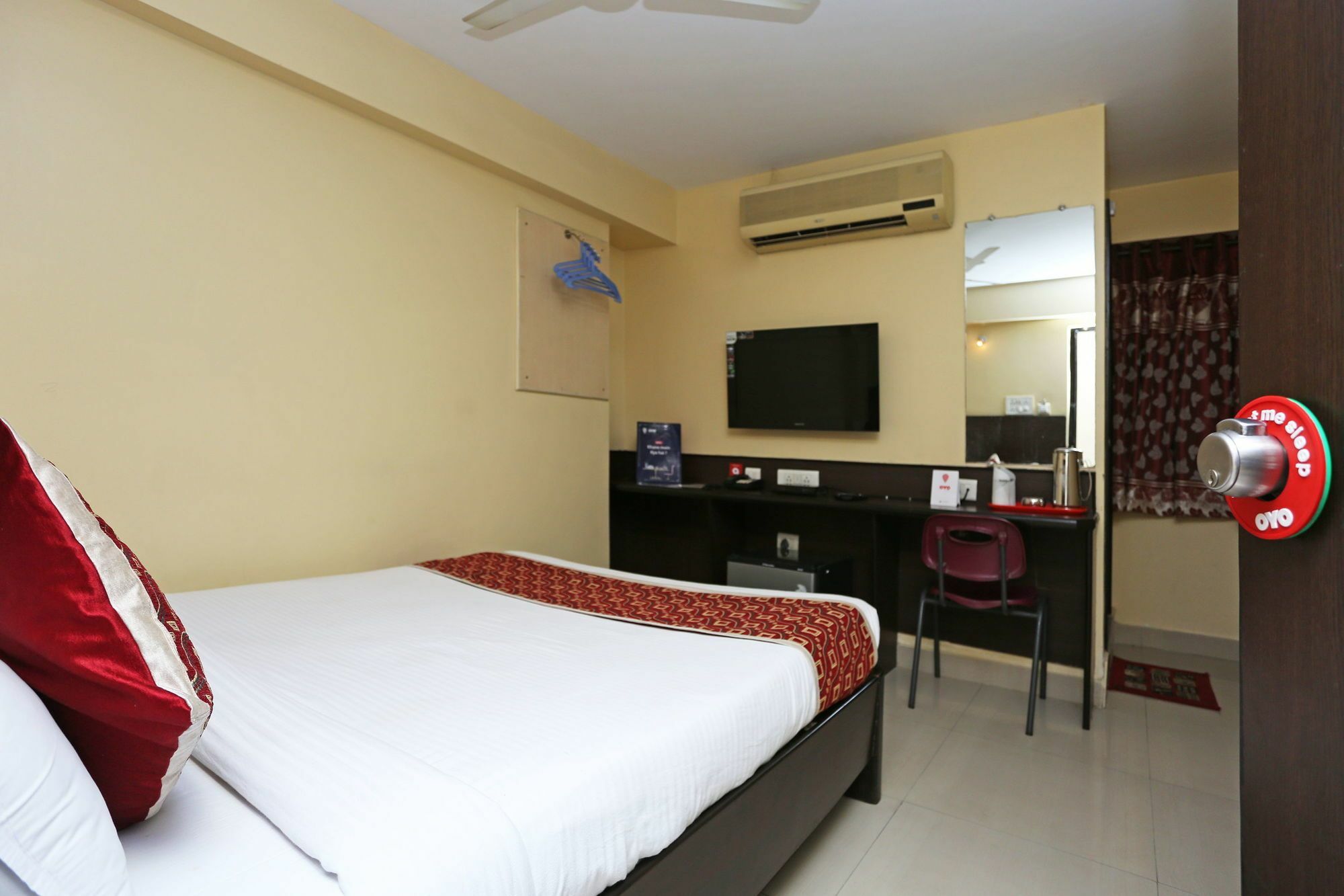 Oyo 2840 Kanha Grand Hyderabad Exterior photo